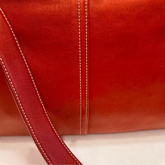 Coach VINTAGE Legacy Red Leather Crossbody Bag 9543 EUC Zip Close Adj Strap - Picture 5 of 16